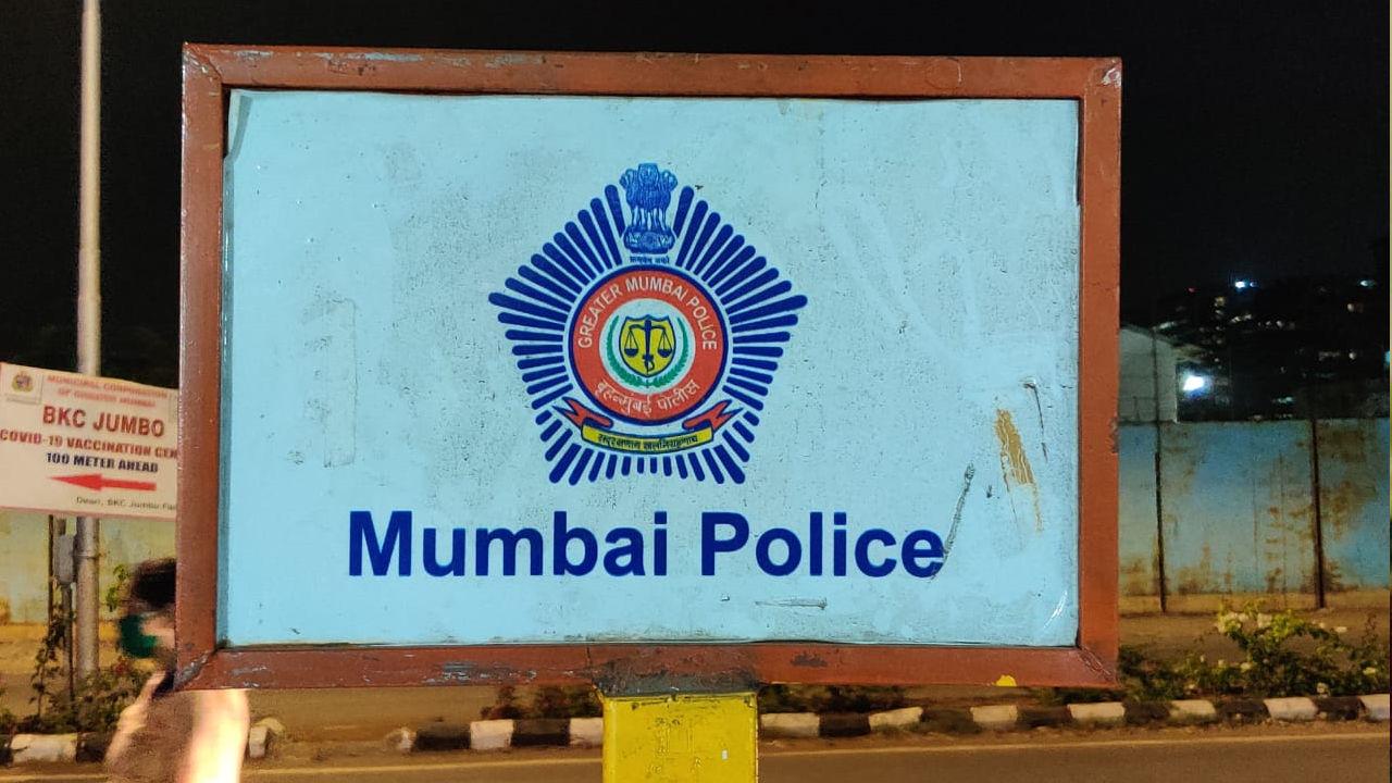 Twitter user asks Mumbai Police how he can meet his girlfriend in lockdown